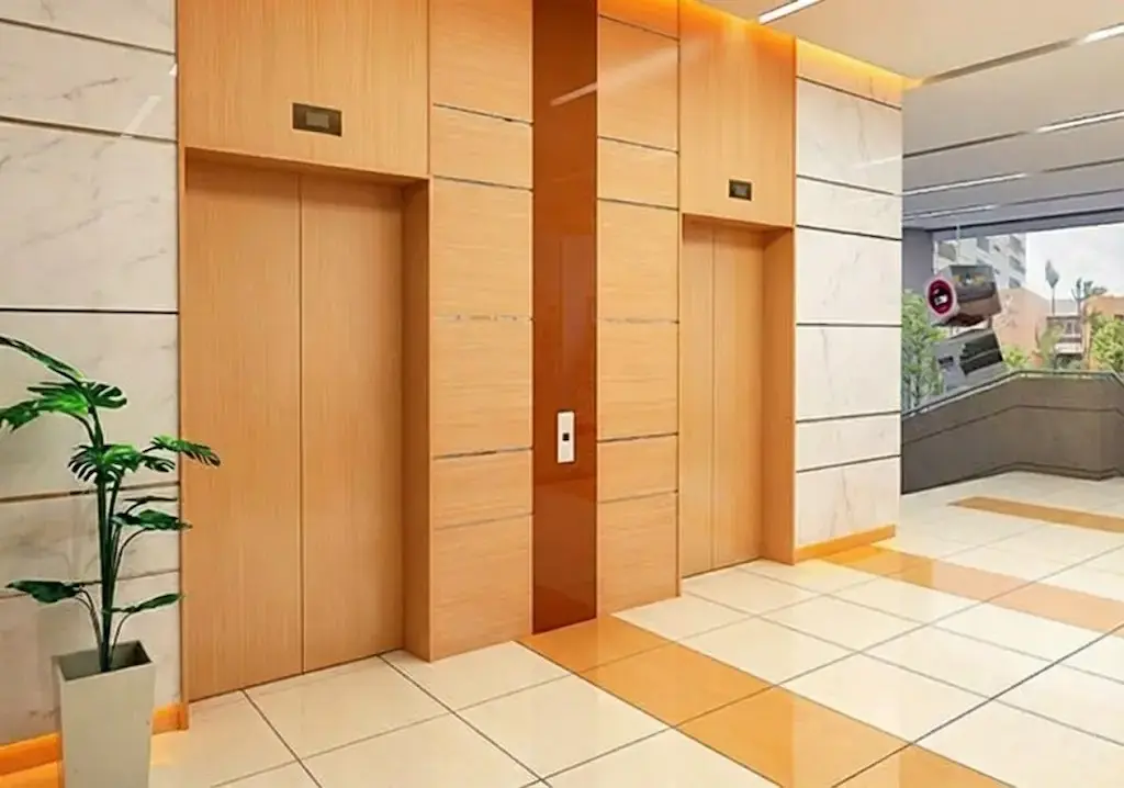 آسانسور داخل ساختمان